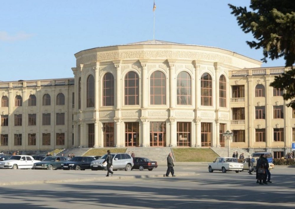 Գյումրիի քաղաքապետի հարցը և քաղաքի վիճակը